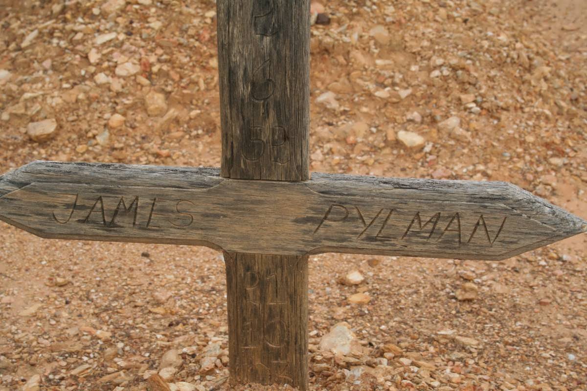 PYLMAN James 1952-2003