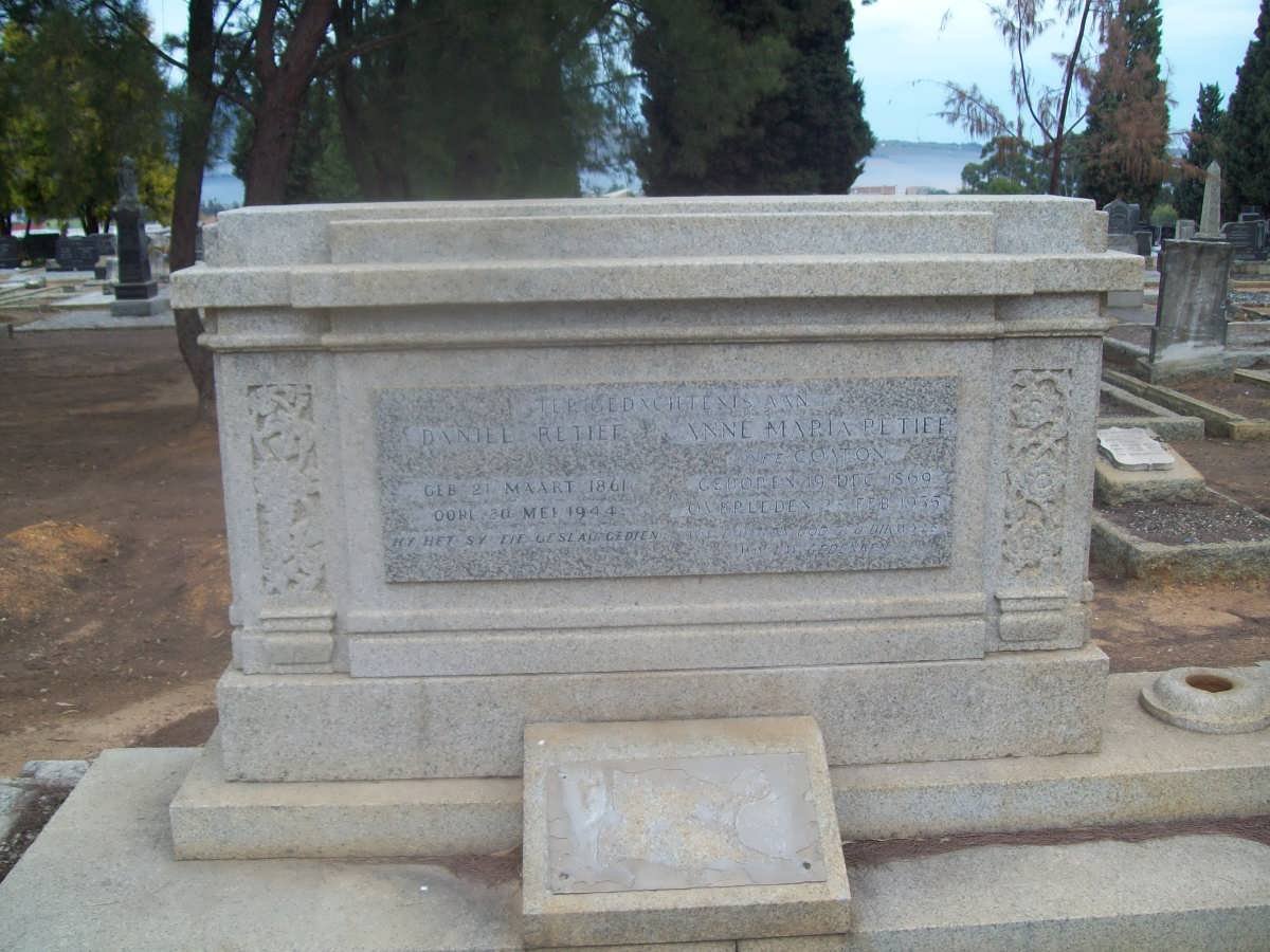 RETIEF Daniel 1861-1944 &amp; Anne Maria COATON 1869-1955