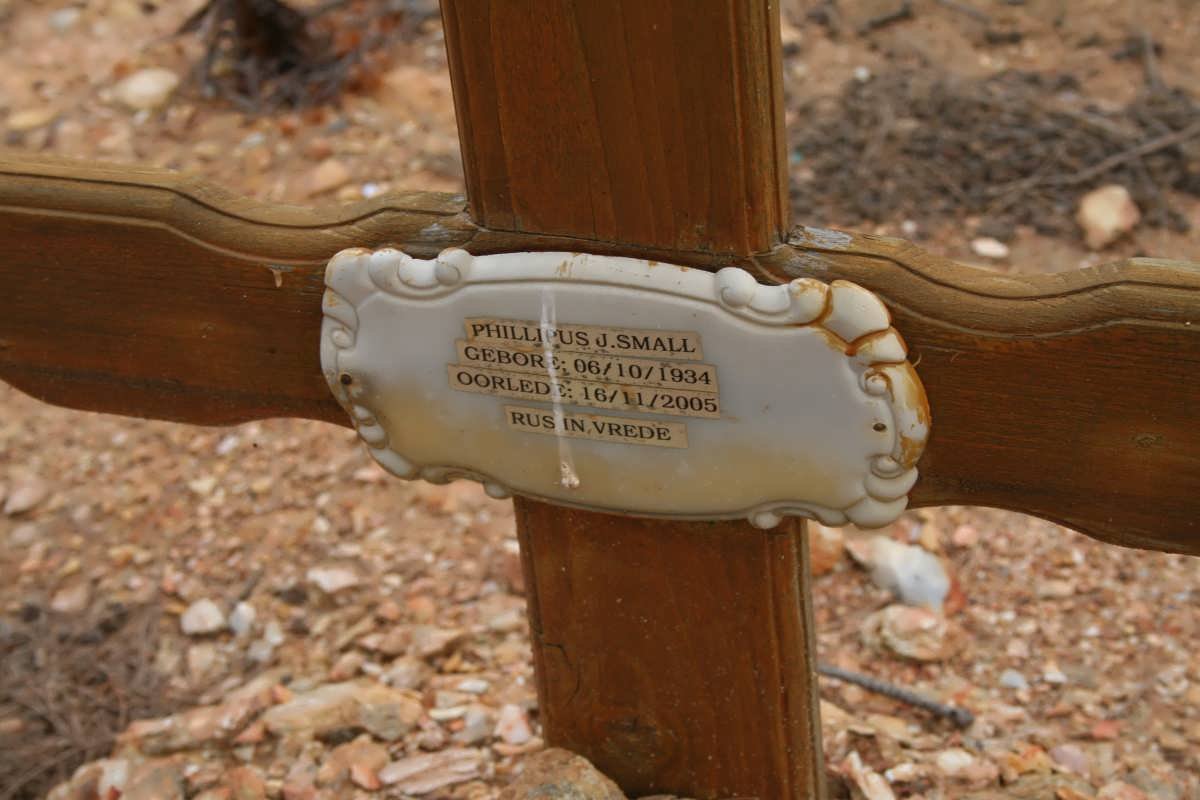 SMALL Phillipus J. 1934-2005