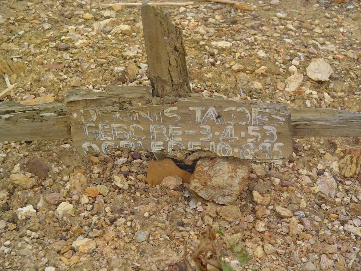 TAGOES Dennis 1953-1995
