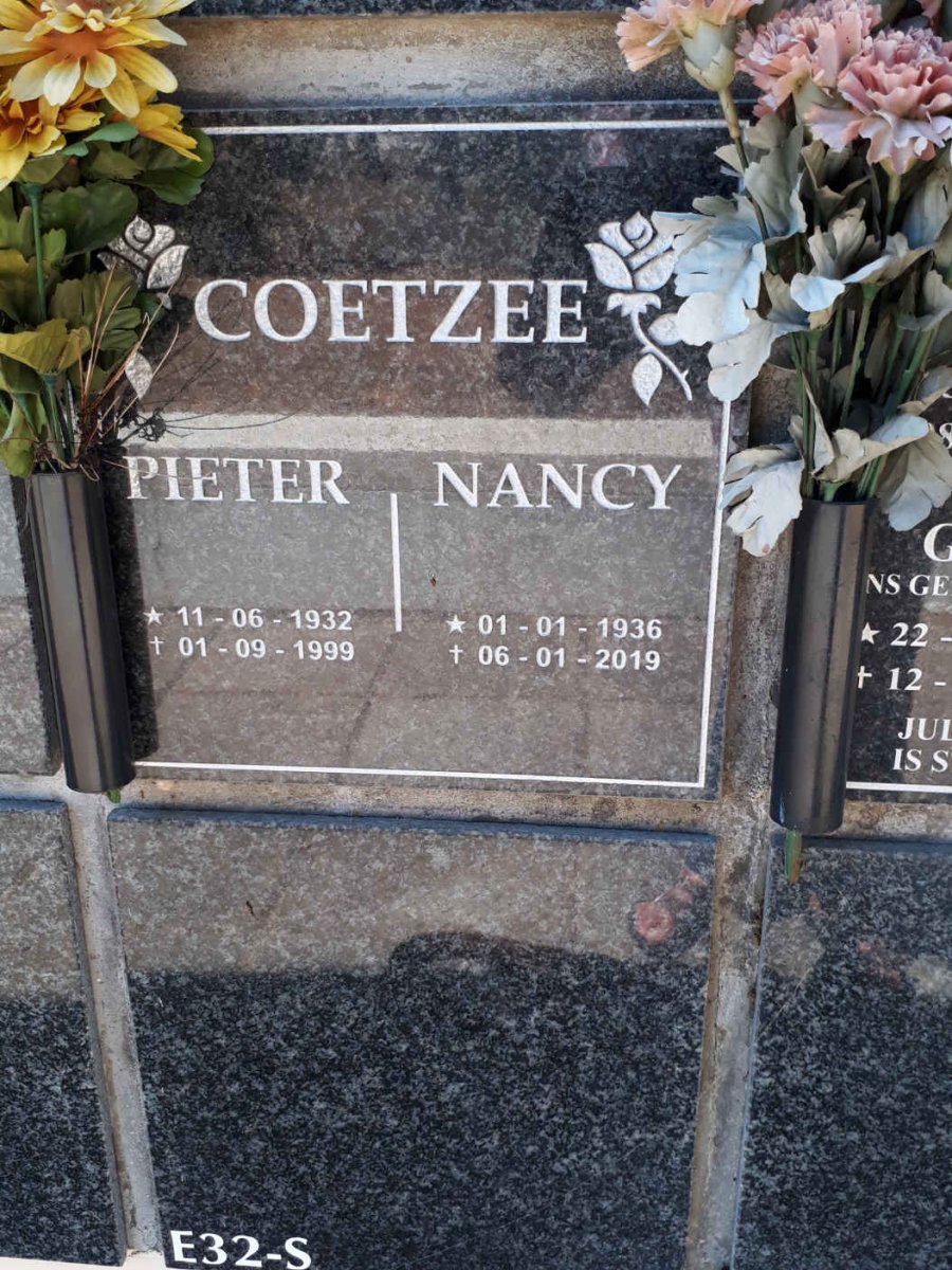COETZEE Pieter 1932-1999 &amp; Nancy 1936-2019