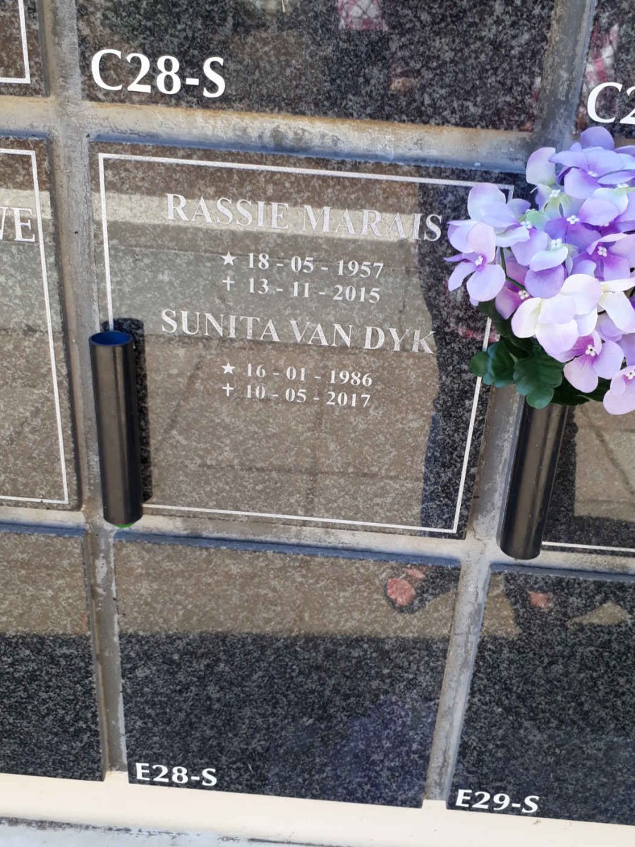 MARAIS Rassie 1957-2015 :: VAN DYK Sunita 1986-2017