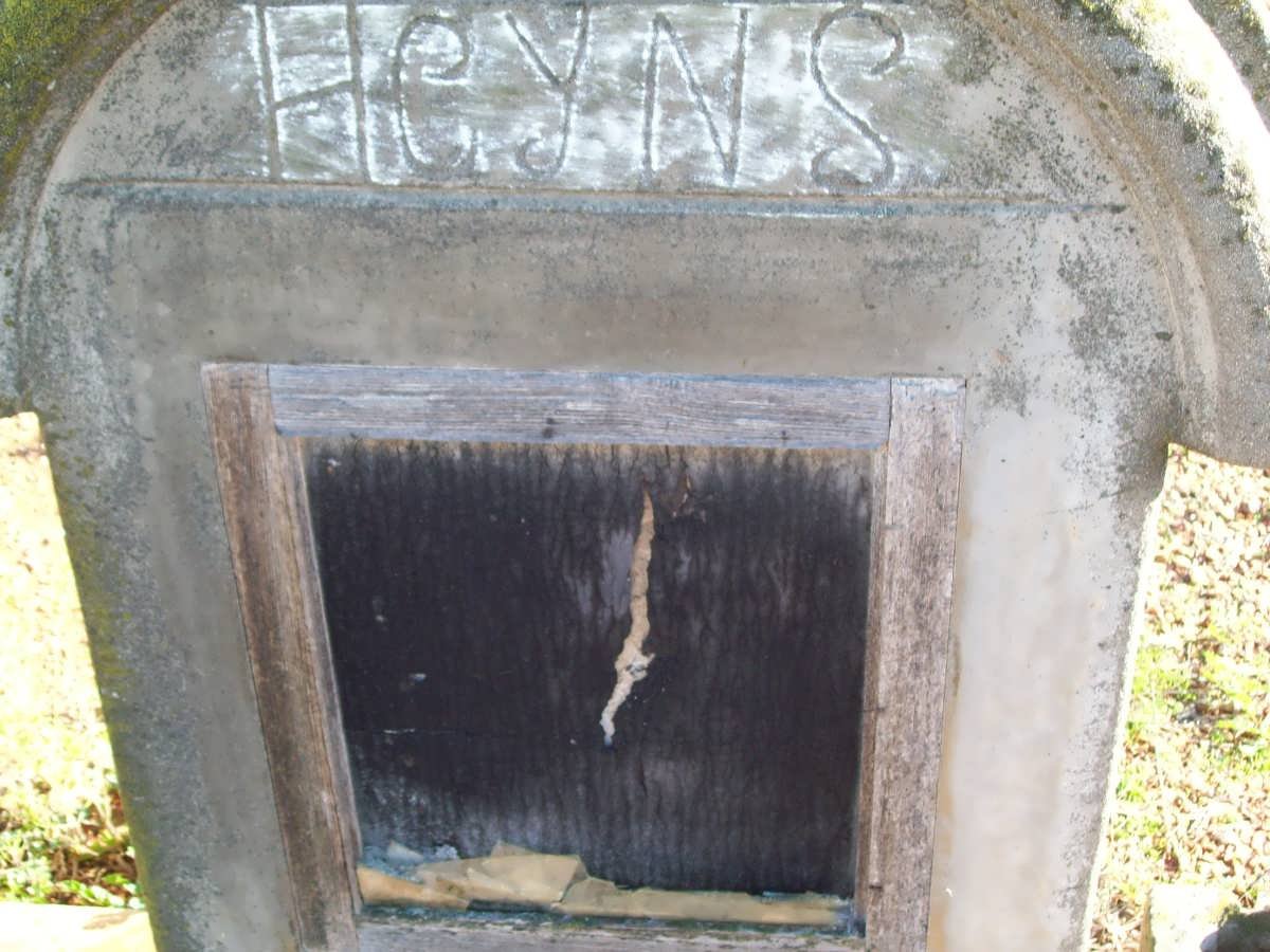 HEYNS