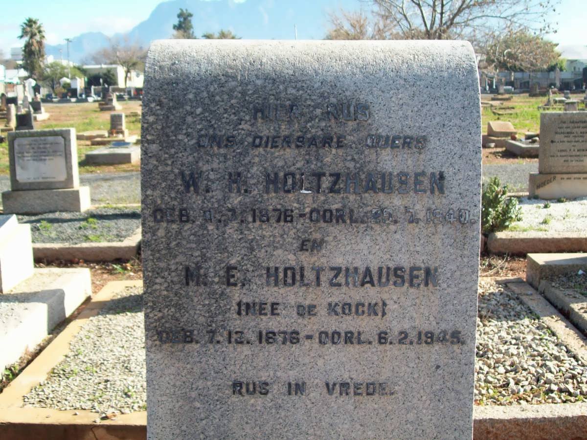 HOLTZHAUSEN W.H. 1876-1940 &amp; M.E. DE KOCK 1876-1945