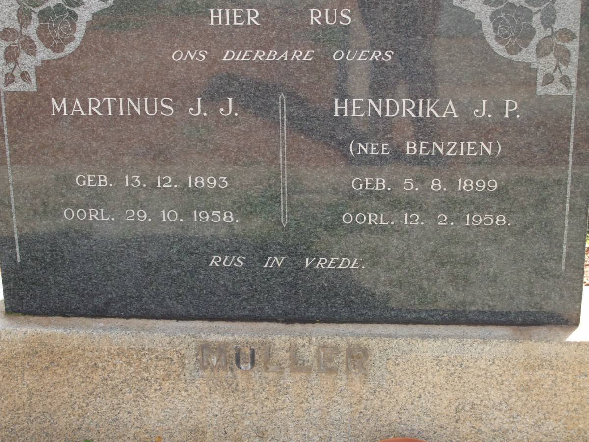 MULLER Martinus J.J. 1893-1958 &amp; Hendrika J.P. BENZIEN 1899-1958