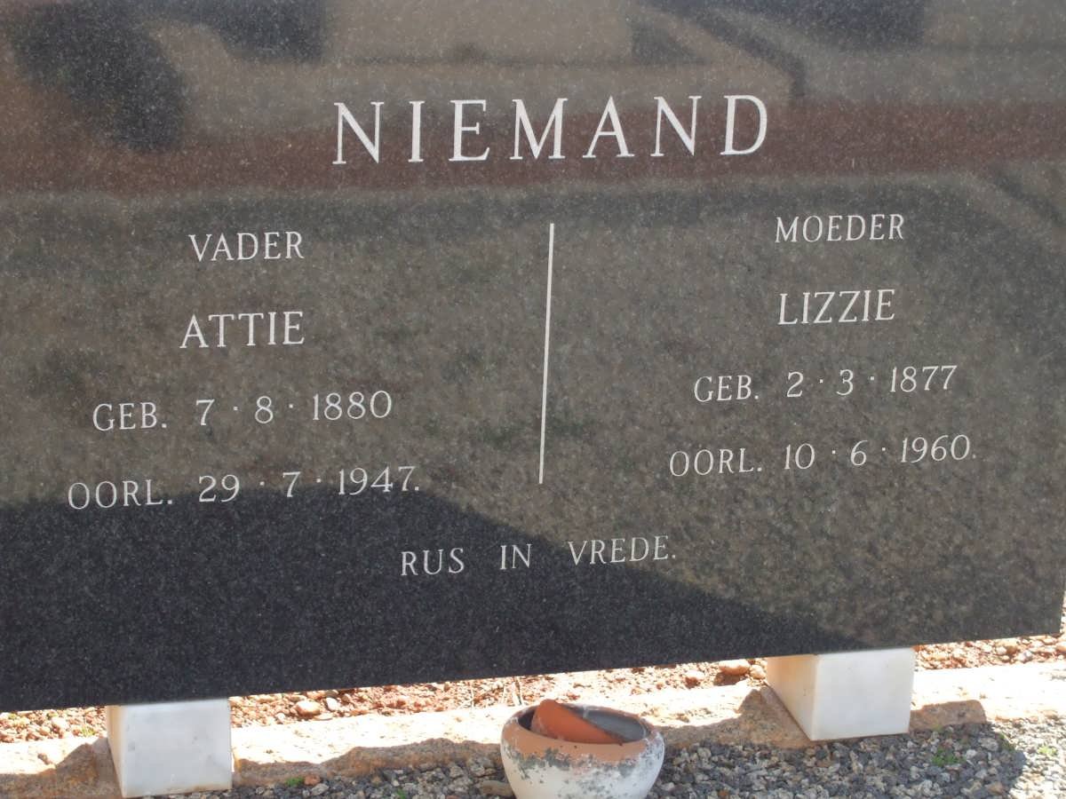 NIEMAND Attie 1880-1947 &amp; Lizzie 1877-1960