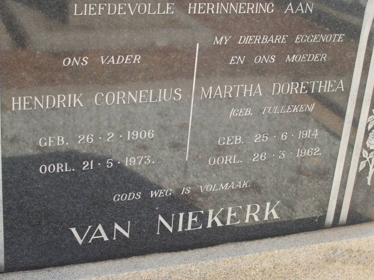 NIEKERK Hendrik Cornelius, van 1906-1973 &amp; Martha Dorothea TULLEKEN 1914-1962
