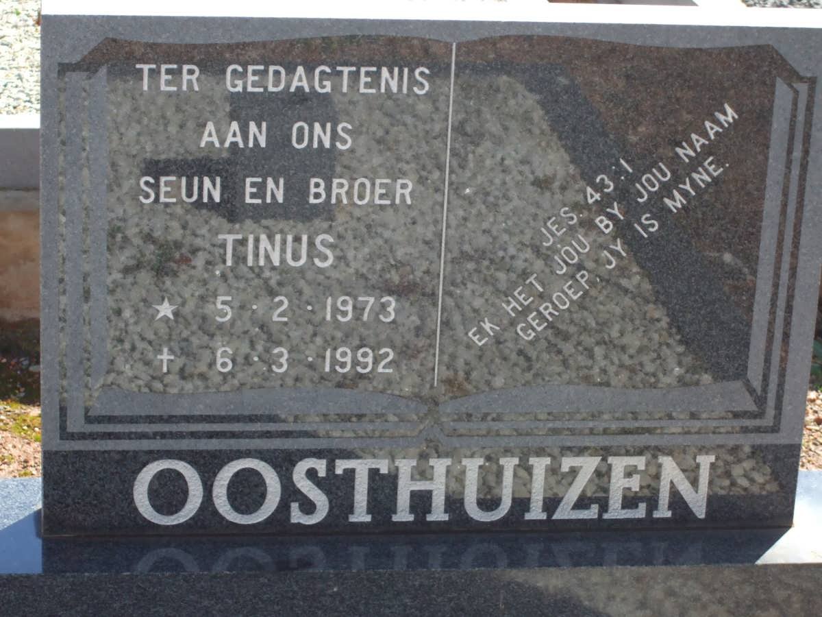 OOSTHUIZEN Tinus 1973-1992