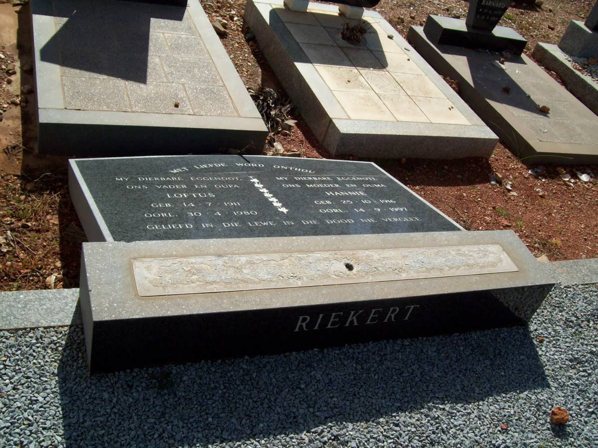 RIEKERT Loftus 1911-1980 &amp; Hannie 1916-1997