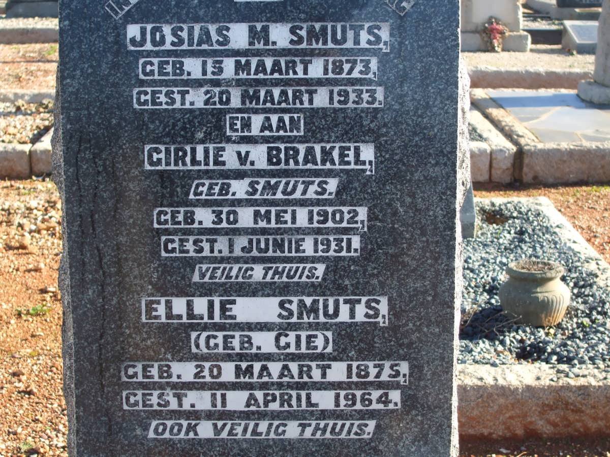 SMUTS Josias M. 1873-1933 :: V. BRAKEL Girlie nee SMUTS 190-1931 :: SMUTS Ellie nee GIE 1875-1964