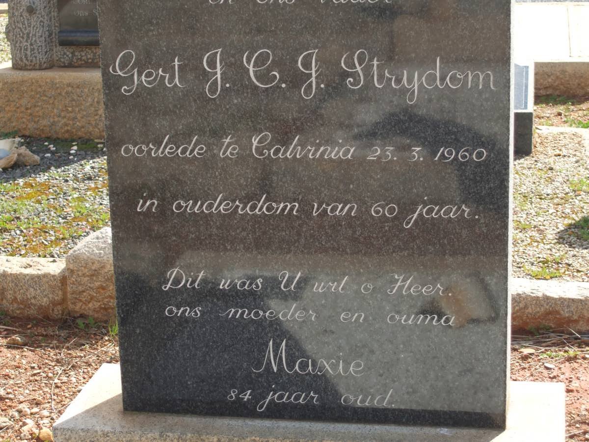 STRYDOM Gert J.C.J. -1960 &amp; Maxie :: STRYDOM James Brink 1967-1989