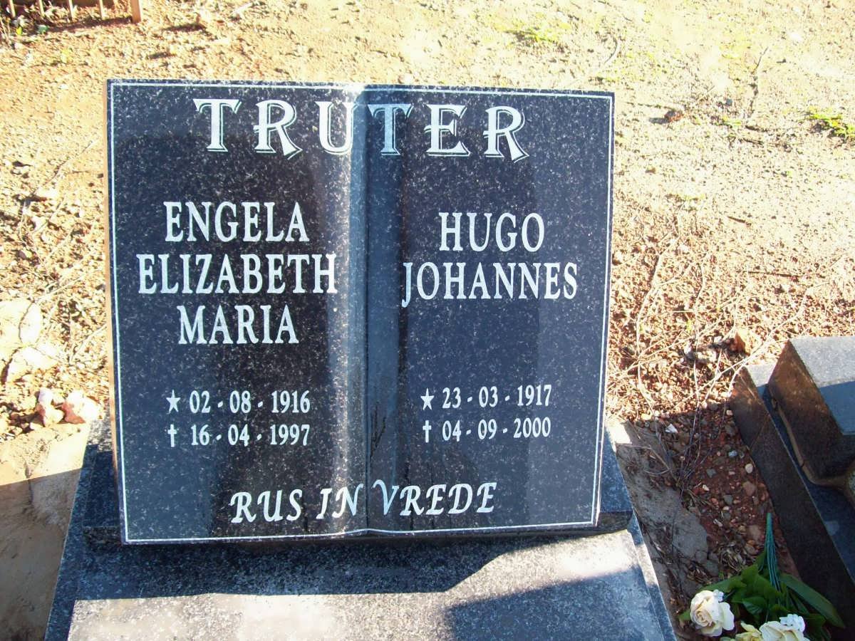TRUTER Hugo Johannes 1917-2000 &amp; Engela Elizabeth Maria 1916-1997