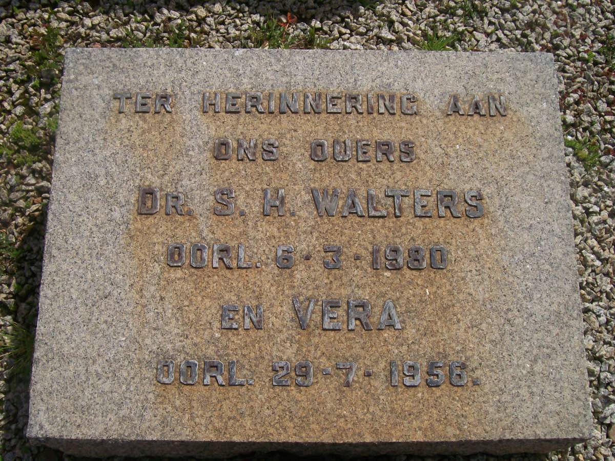 WALTERS S.H. - 1980 &amp; Vera -1956