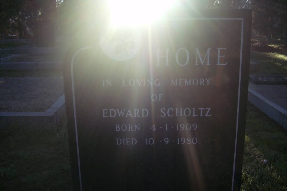 HOME Edward Scholtz 1909-1980