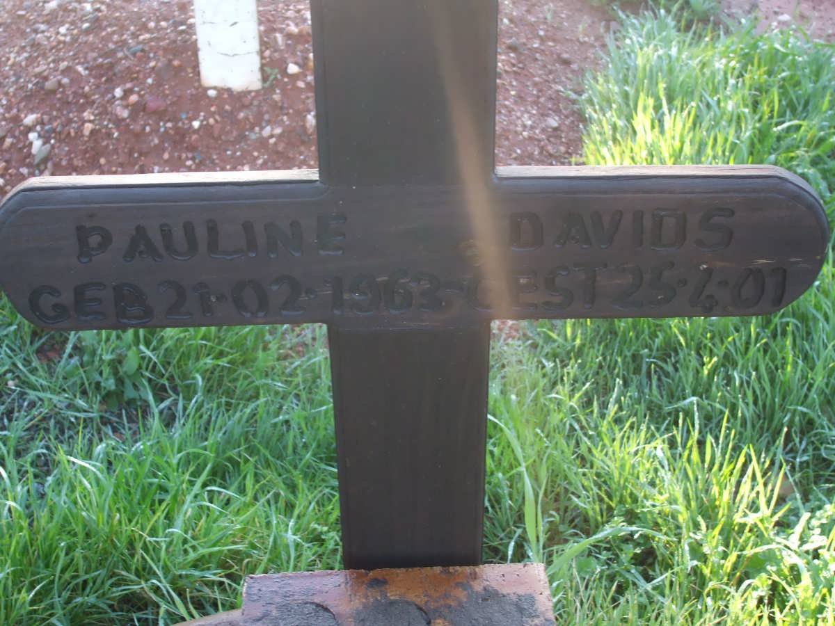 DAVIDS Pauline 1963-2001