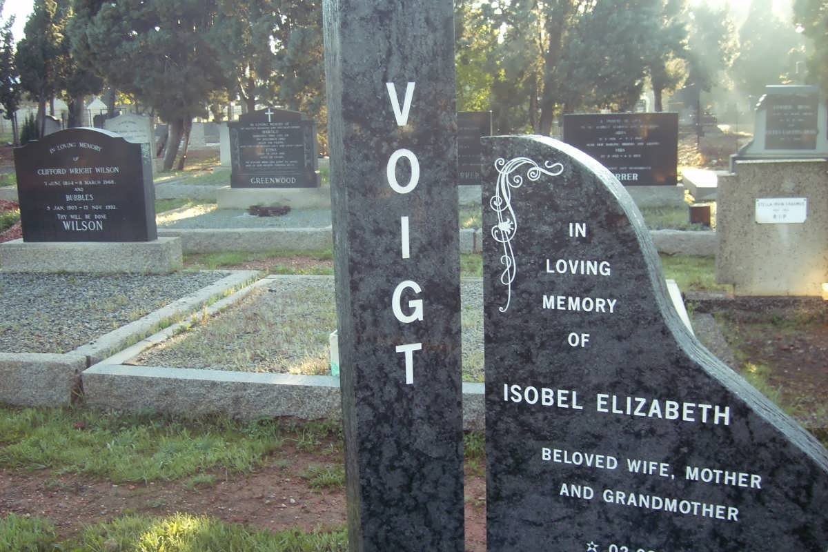 VOIGT Isobel Elizabeth 1929-2001