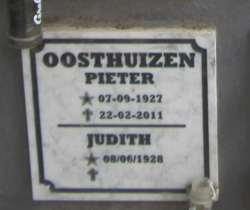 OOSTHUIZEN Pieter 1927-2011 & Judith 1928-