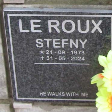 ROUX Stefny, le 1973-2024