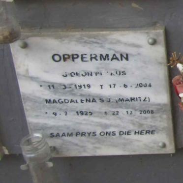 OPPERMAN Gideon Petrus 1919-2004 & Magdalena S.J. MARITZ 1925-2008