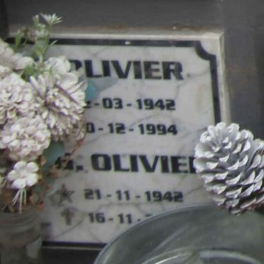 OLIVIER ? 1942-1994 & ?G. 1942-?