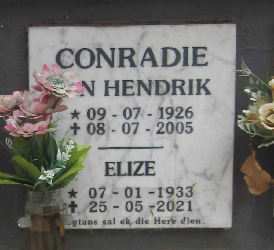 CONRADIE Jan Hendrik 1926-2005 & Elize 1933-2021