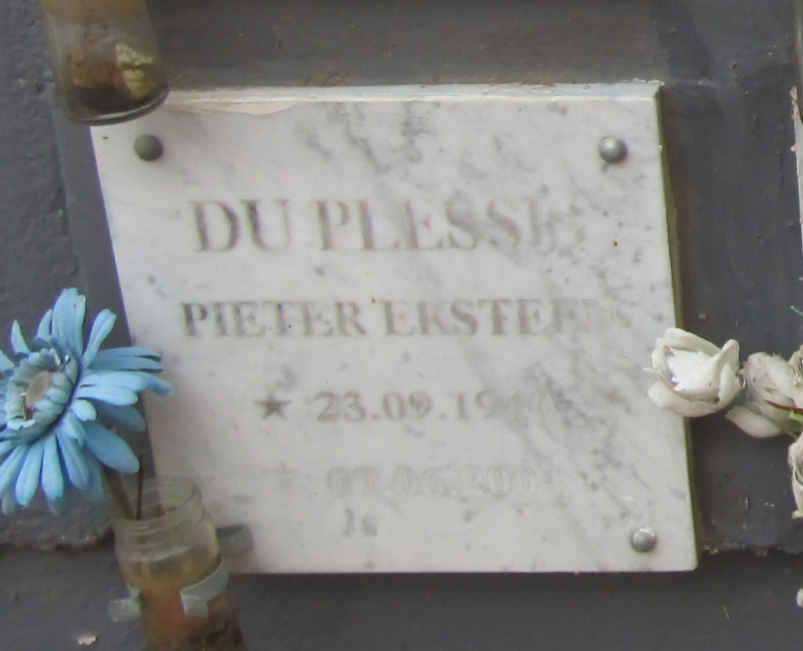 PLESSIS Pieter Eksteen, du 1940-2004