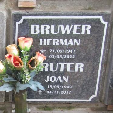 BRUWER Herman 1947-2022 & Joan TRUTER 1949-2017