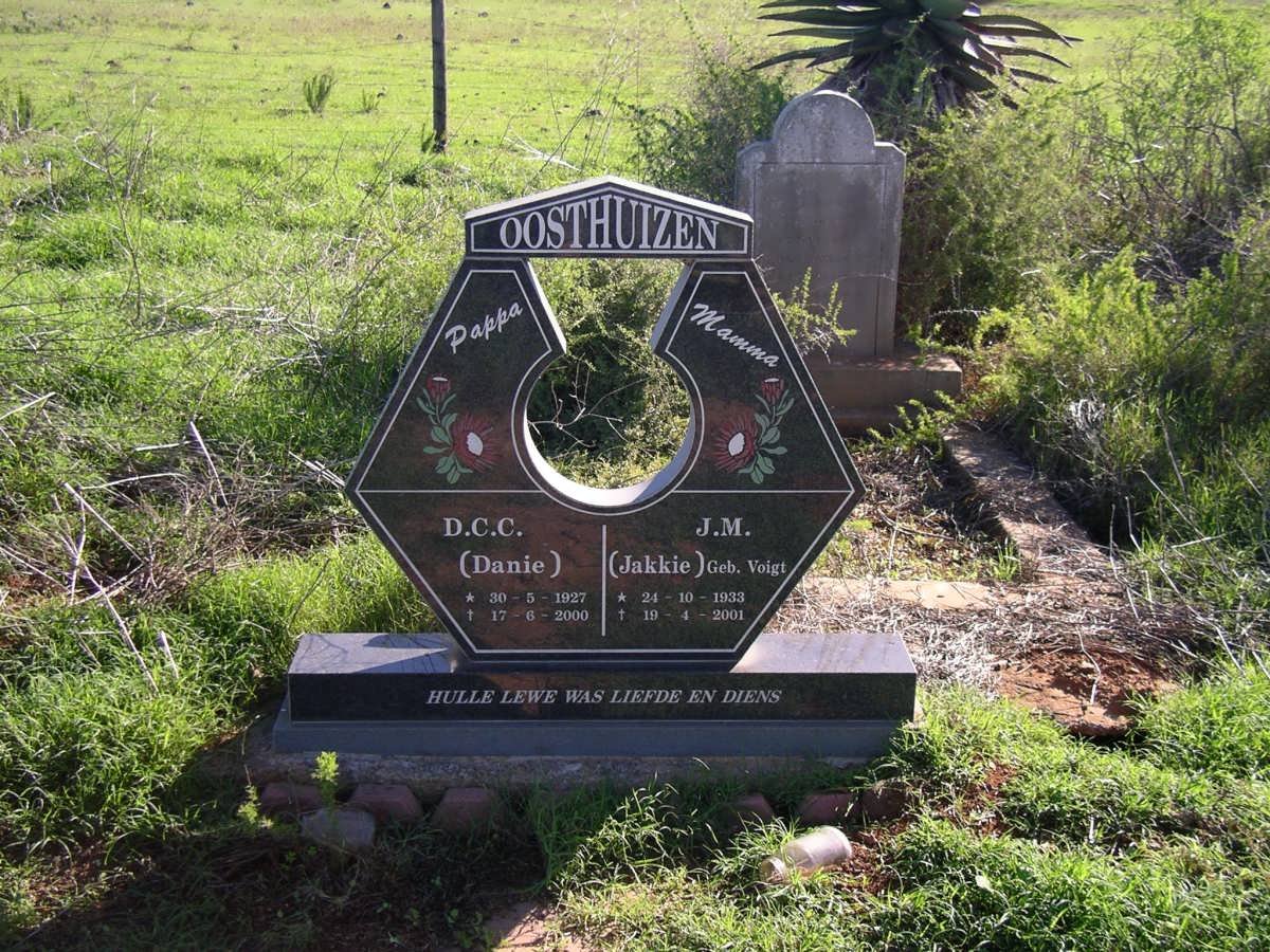 OOSTHUIZEN D.C.C. 1927-2000 &amp; J.M. VOIGT 1933-2001