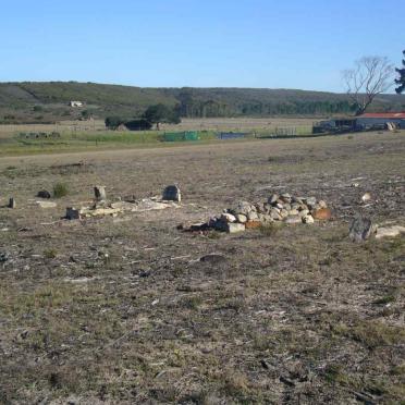Western Cape, RIVERSDALE district, Albertinia, Buffelsfontein 432, Ryksdalerplaas, farm cemetery_1
