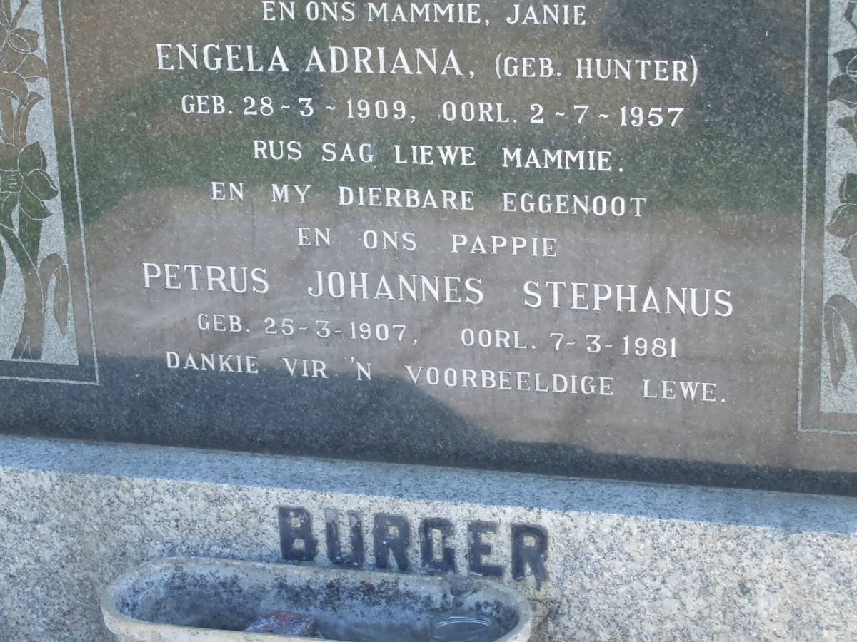 BURGER Petrus Johannes Stephanus 1907-1981 &amp; Engela Adriana HUNTER 1909-1957