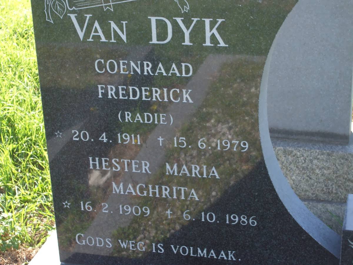 DYK Coenraad Frederick, van 1911-1979 &amp; Hester Maria Maghrita 1909-1986