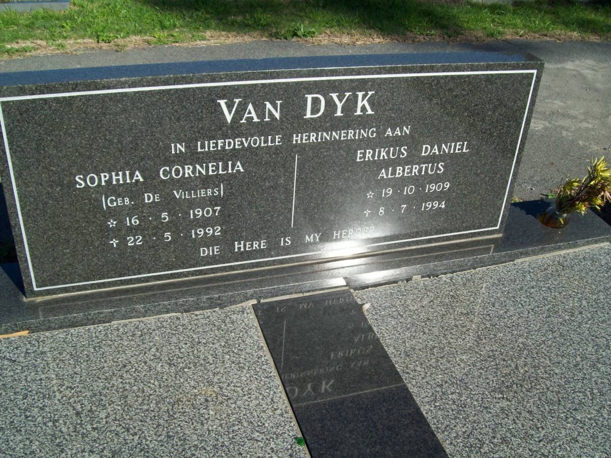 DYK Erikus Daniel Albertus, van 1909-1994 &amp; Sophia Cornelia DE VILLIERS 1907-1992