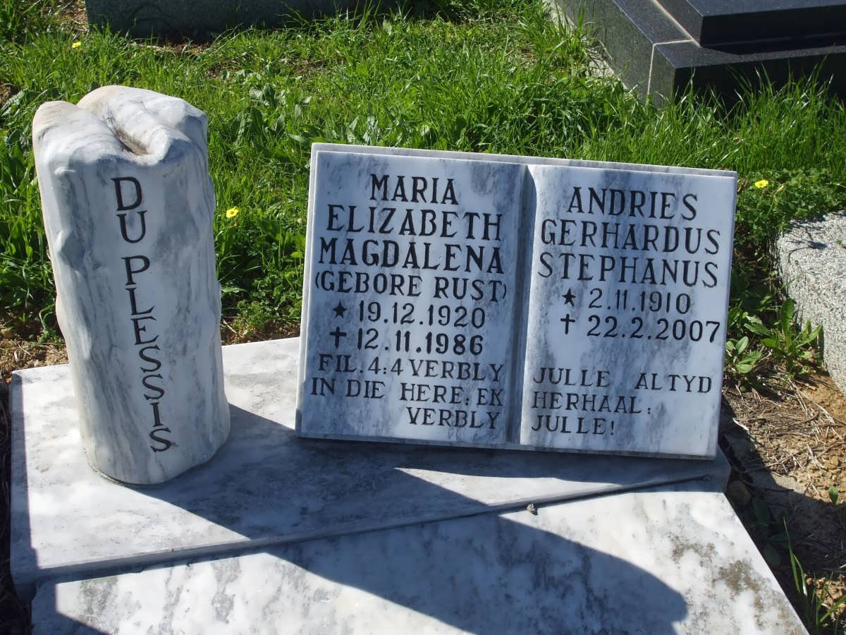 PLESSIS Andries Gerhardus Stephanus, du 1910-2007 &amp; Maria Elizabeth Magdalnea RUST 1920-1986
