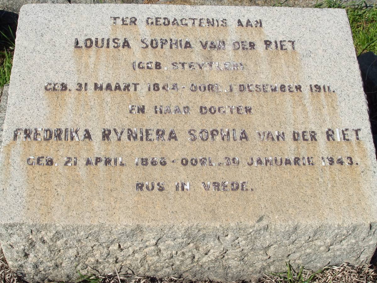 RIET Louisa Sophia, van der nee STEYTLER 1844-1911 :: VAN DER RIET Hendrika Ryniera Sophia 1866-1943