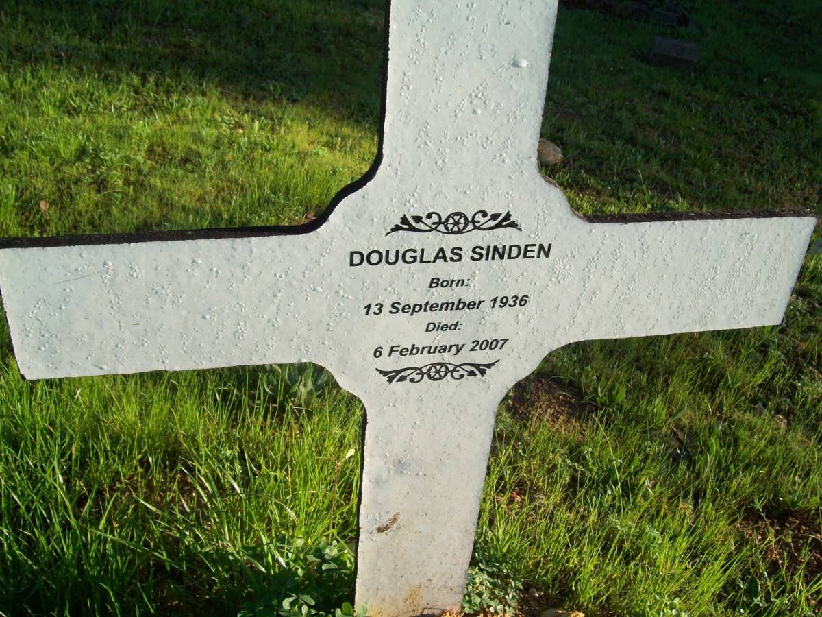 SINDEN Douglas 1936-2007