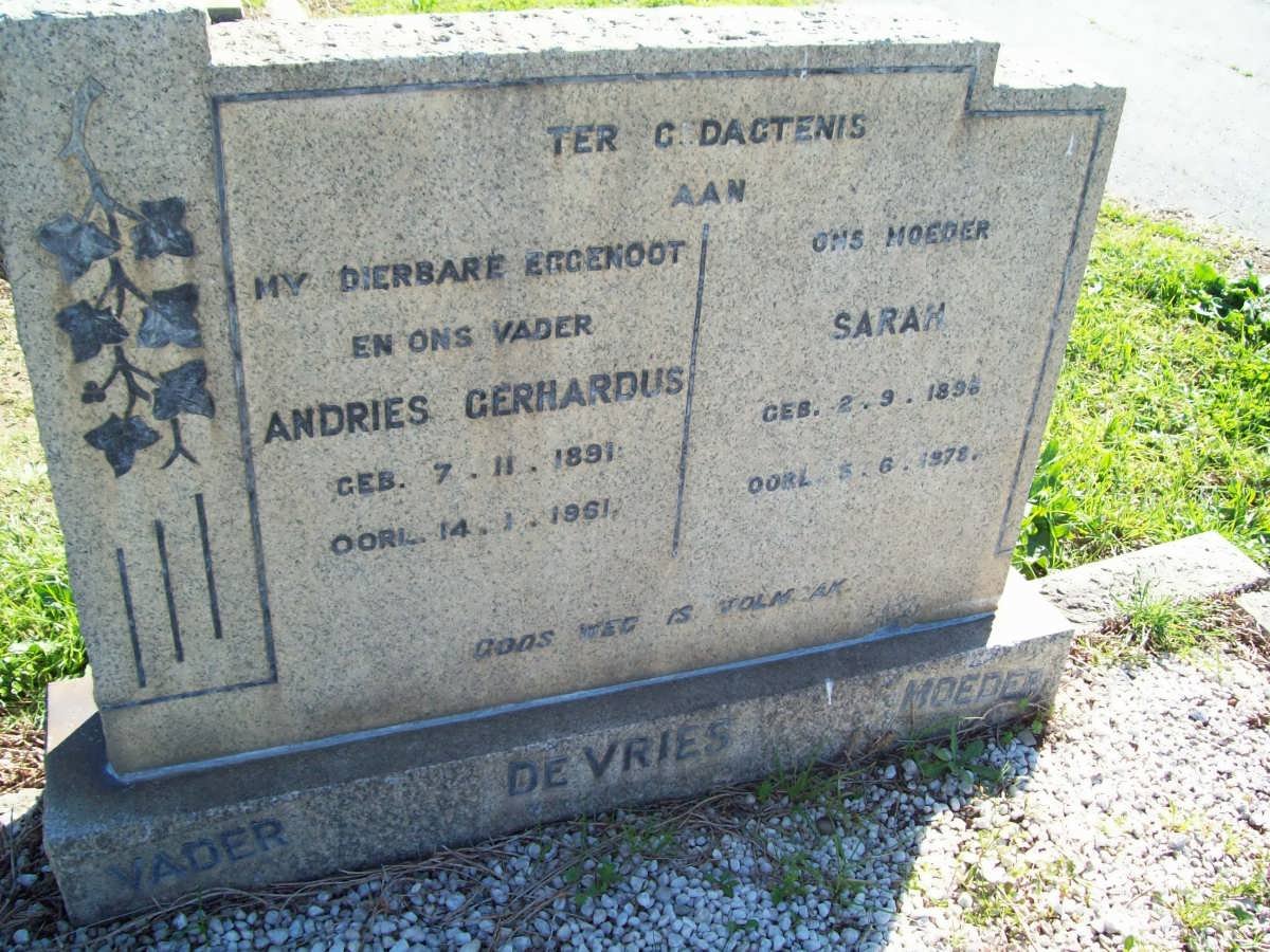 VRIES Andries Gerhardus, de 1891-1961 &amp; Sarah 1896-1978